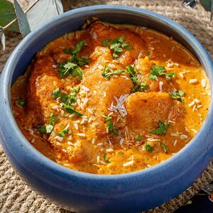 Морской окунь в кокосовом соусе карри