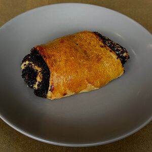 Рулетик с маком