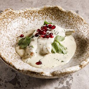 Утиная ножка в соусе чкмерули