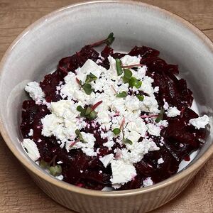 Свекла с сыром фета