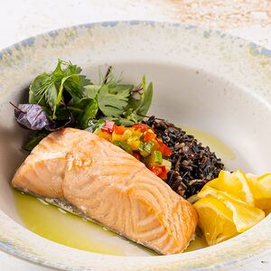 Атлантический лосось на пару 