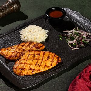 Куриная грудка на гриле с гарниром