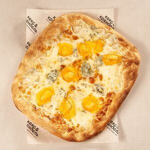 Пицца 4 сыра