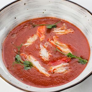 Гаспачо с мясом краба