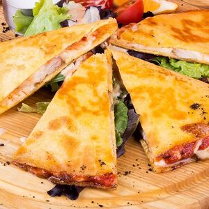 Кесадилья с курицей