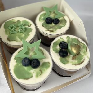 Набор десертов на 23 февраля Трайфлы (десерт в стакане)