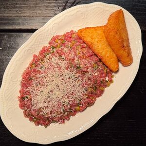 Тартар из говядины с хашбрауном 