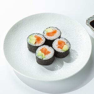 Саке авокадо (1/2 порции)