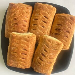Слойка с абрикосовой начинкой