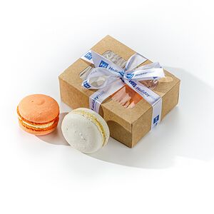 Макарон в подарочной упаковке 