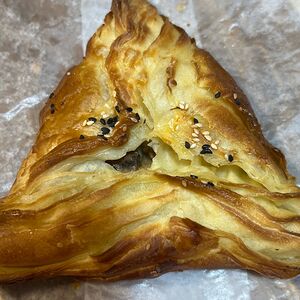 Самса Курица, сыр и грибы