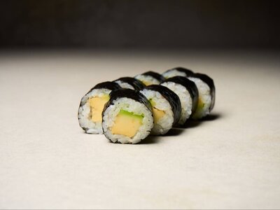 Мини-ролл с авокадо