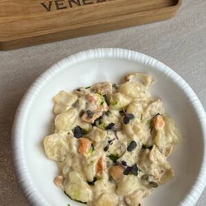 Ньеки с морепродуктами