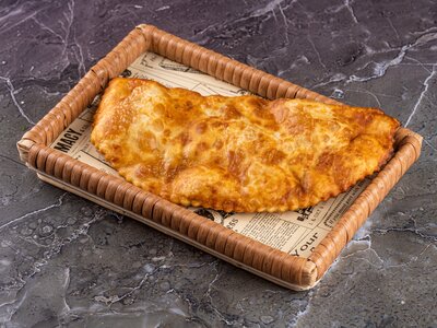 Чебурек с курицей и зеленью