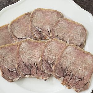 Язык говяжий отварной 