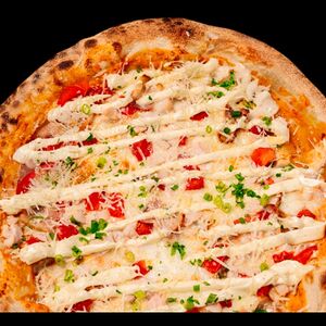 С копченым куриным филе и соусом цезарь