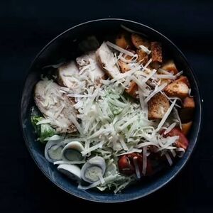 Цезарь с курицей