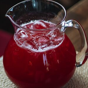 Թարմ լիմոնադ հատապտղային