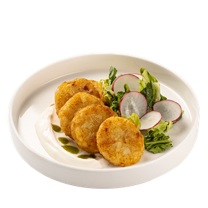 Драники с соусом кешью и салатом