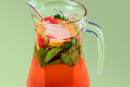 Розовый грейпфрут