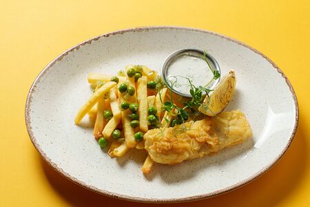 Фиш & Чипс с соусом Блю чиз