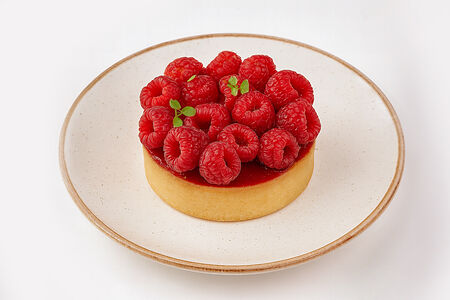 Тарталетка с малиной