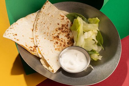 Кесадилья с пиканьей