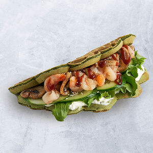 Креветки - терияки на шпинатном