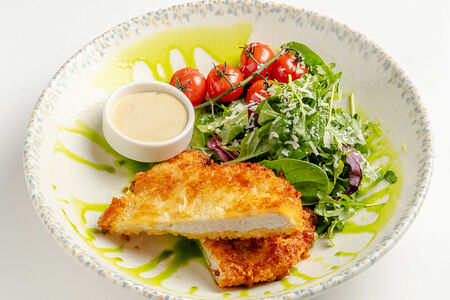 Филе индейки в сырной корочке с пармезаном