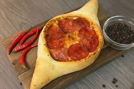 Хачапури по-аджарски с пепперони