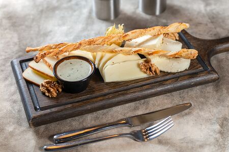 Ассорти грузнских сыров