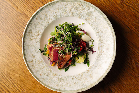 Салат с тунцом