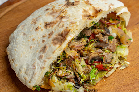 Пита Свинина грибы