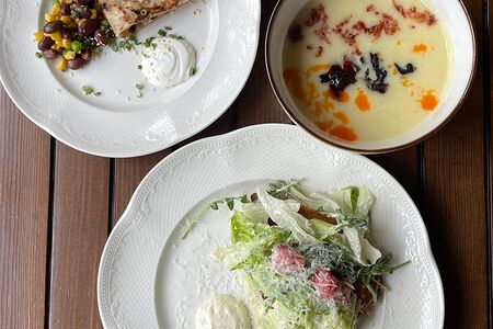 Лепешка роти, крем-суп, куриный шницель