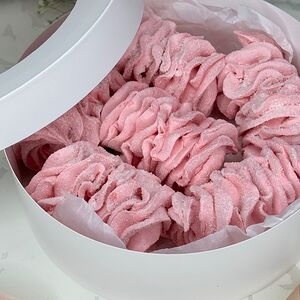 Клубничный зефир 