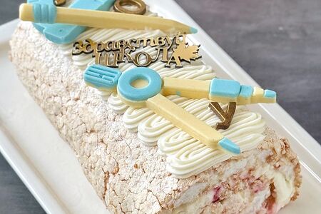 Меренговый рулет "Здравствуй, школа!" 