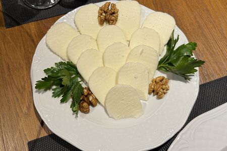 Сыр Имеретинский по-домашнему