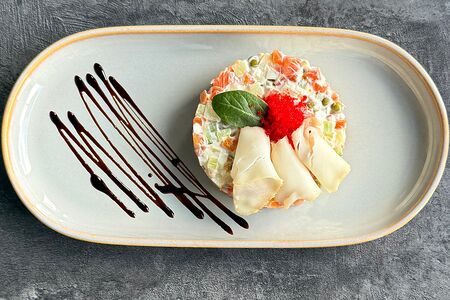 Оливье с лососем 