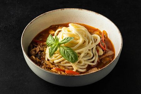 Жареный лагман с бараниной и овощами