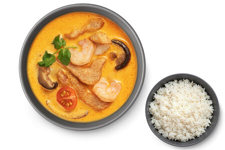 Суп Том Ям с курицей и креветками