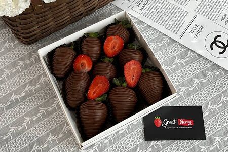 Клубника в шоколаде набор 9 ягод