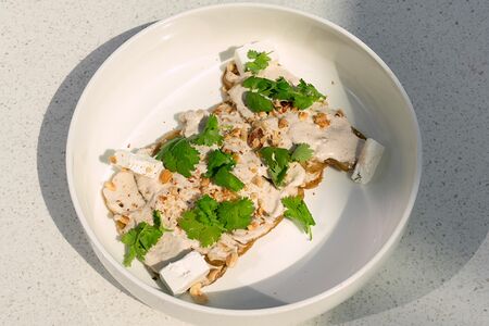 Карпаччо из обжаренных баклажанов с сыром фета