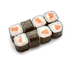 Маки с лососем и сыром