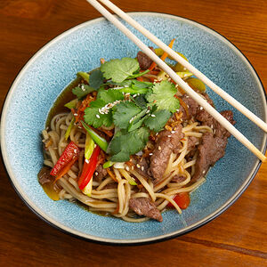 Wok лапша пшеничная с говядиной