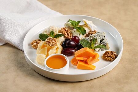 Плато сырное 