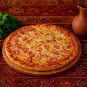 Пицца с сосиской