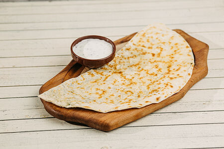 Кутаб с сыром и зеленью