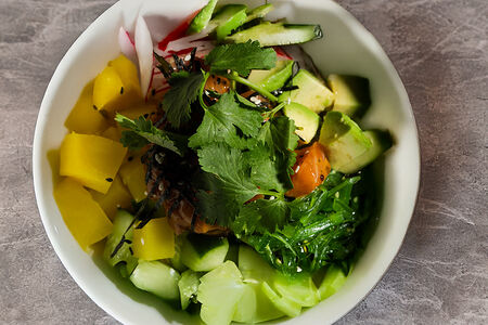 Поке с лососем