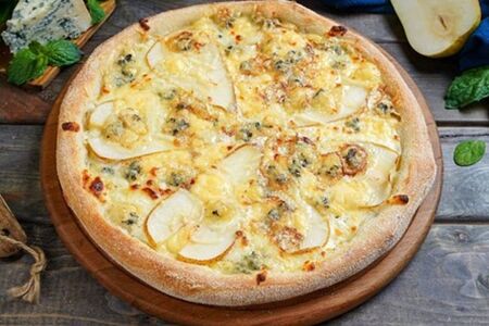 Пицца с грушей и горгонзолой 30 см