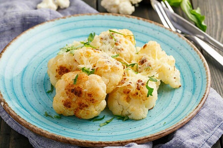 Цветная капуста с пармезаном